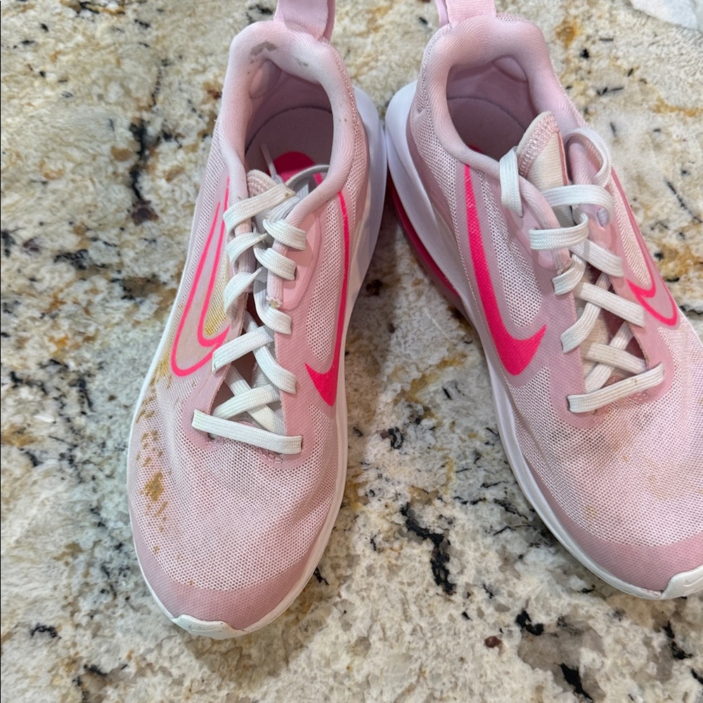 Nike Women's Pink and White Sneakers